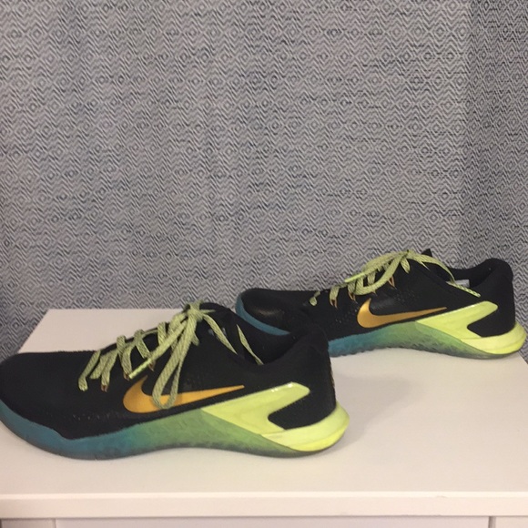 Women’s Nike Metcon 4 - Picture 5 of 8